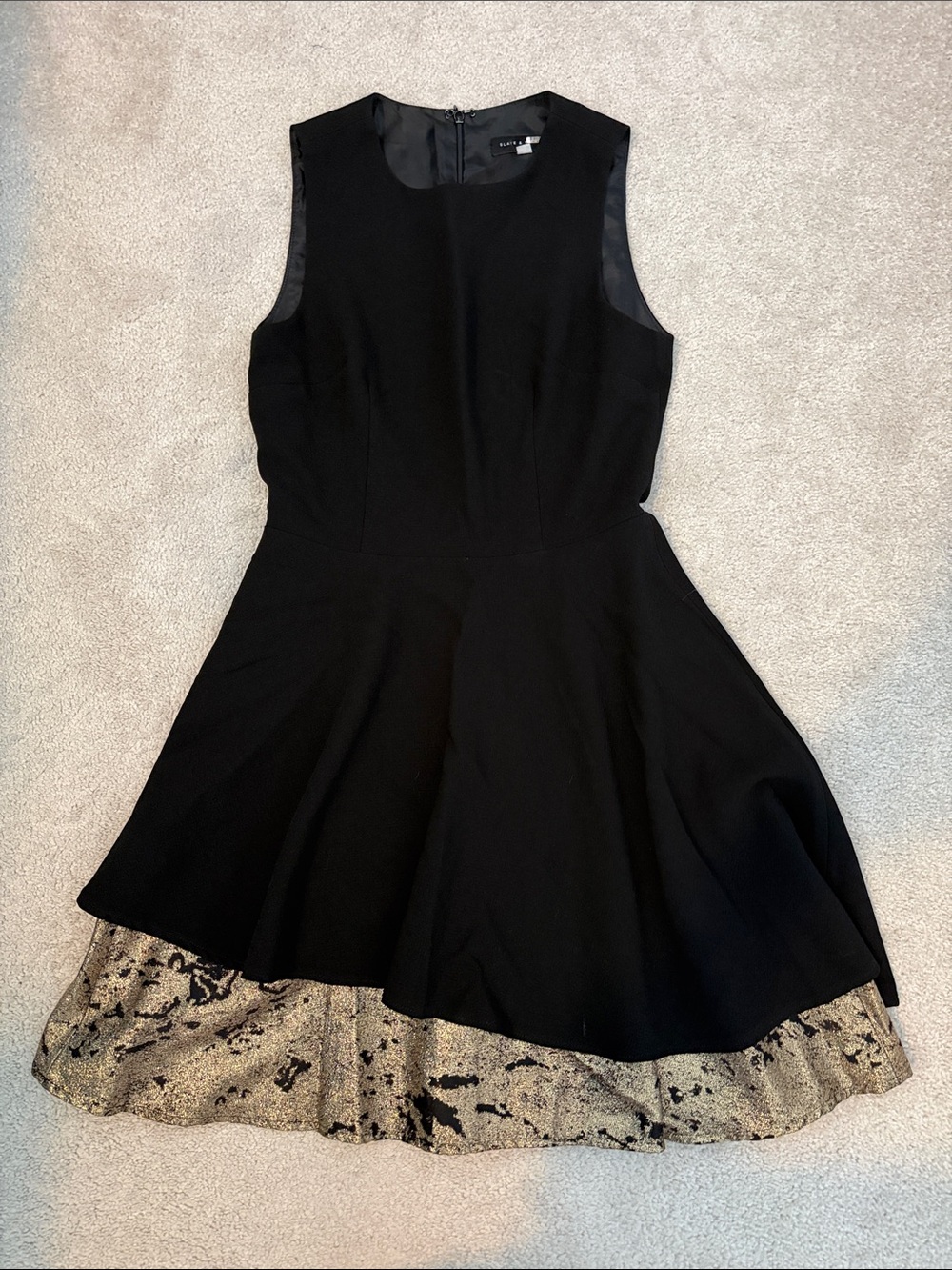 Slate & Willow 4 black & gold mini dress 👗